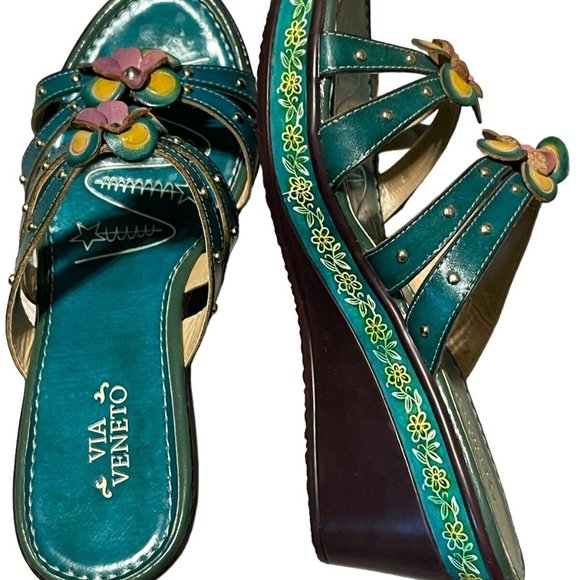 NEW VIA VENETO LADIES Wearable Art Slip-On LEATHER Floral PALAU Womens SIZE 7 - Picture 1 of 3